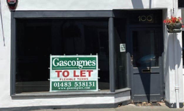 Retail Ground floor class E premises to let with parking in Haslemere