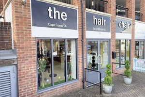 ground floor lock up commercial unit for office or retail to let in Haslemere.