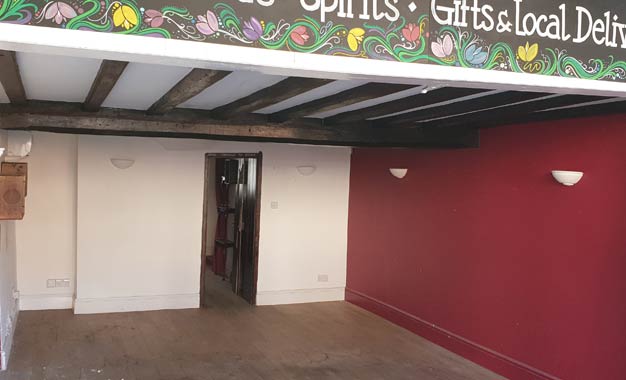 Retail unit to let in Ripley